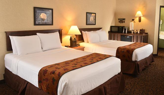 Boarders Inn & Suites By Cobblestone Hotels In Waukon Екстер'єр фото